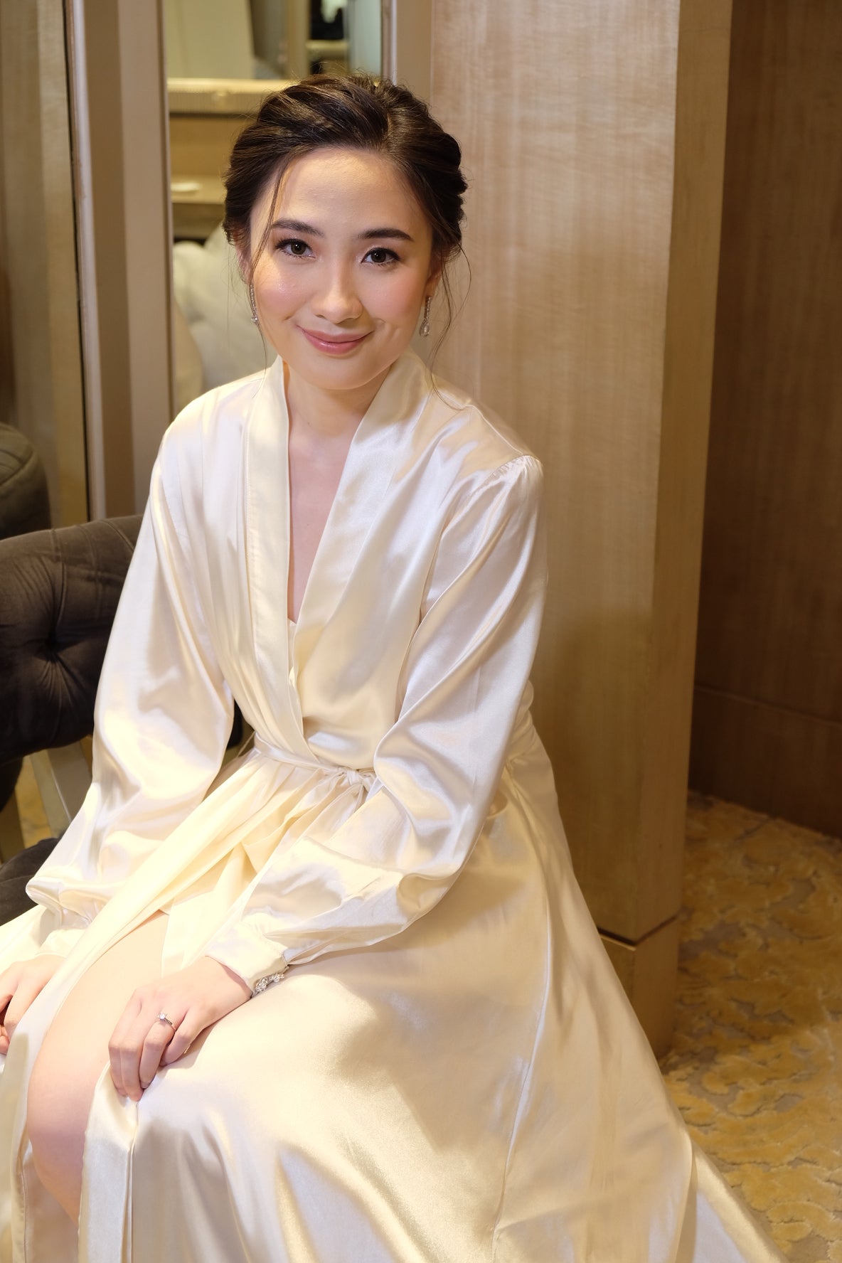 La Bianca Dressing Robe ( full silk local)